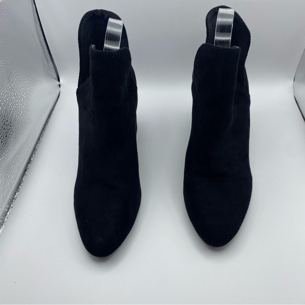 Yoki black low cut boot‎